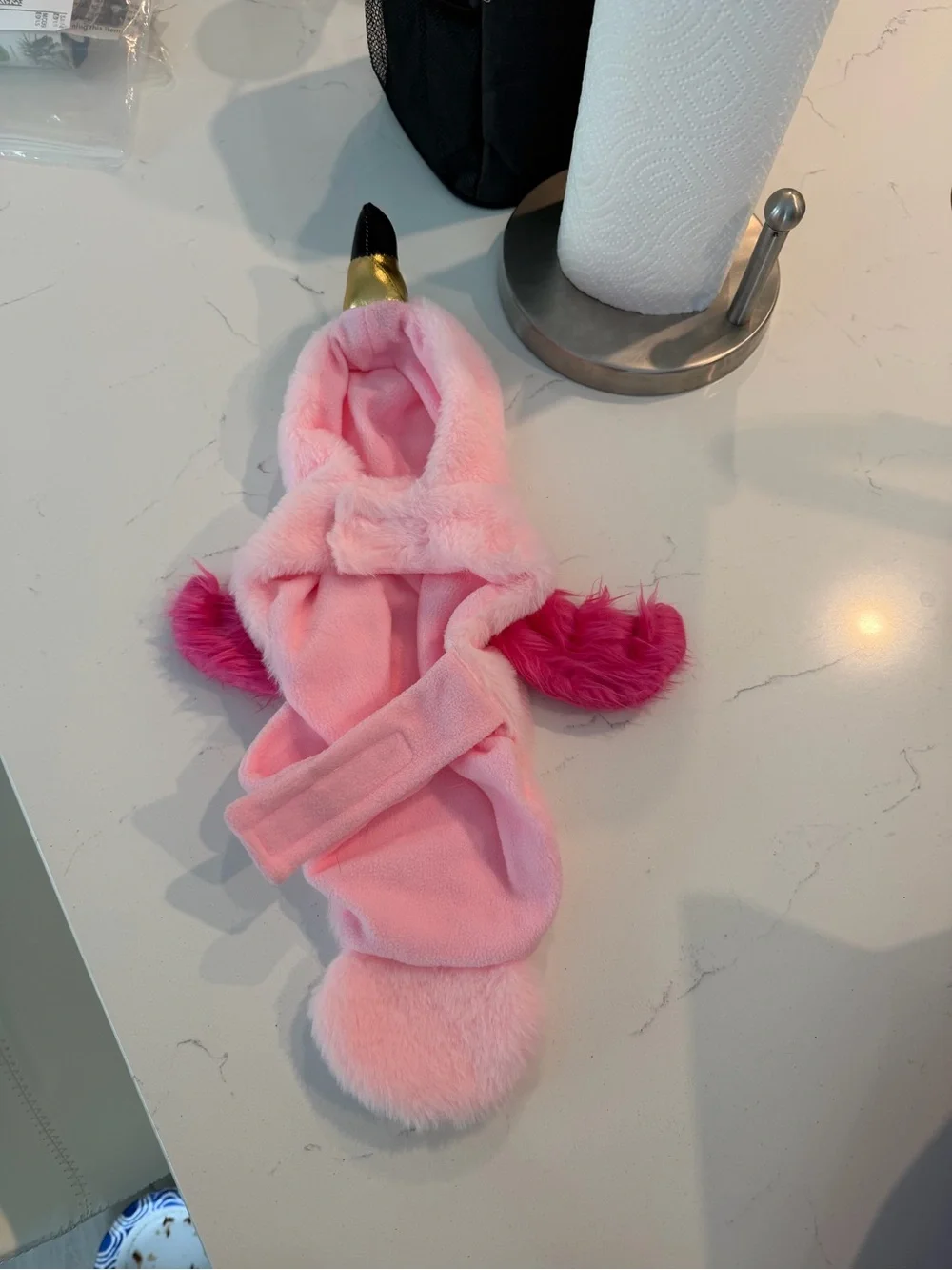 Let’s Flamingal ! Pink Faux-Fur Fuzzy Costume for a small dog or a cat .